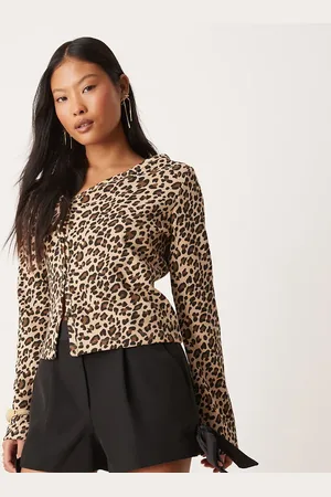 Miss Selfridge Sorte og skræddersyede shorts med bånddetaljer