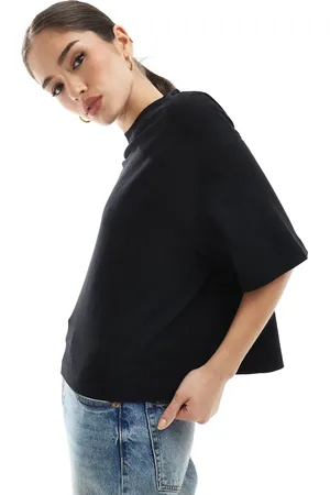 Bershka T-shirt i oversized og firkantet pasform