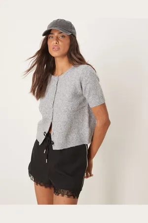Glamorous Grå og kortærmet cardigan med knapper