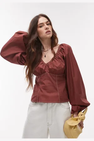 Topshop Chokoladebrun bluse med rynket hals, ballonærmer og topsyninger