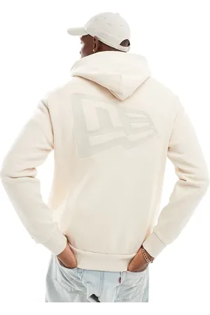 New Era Cremehvid hættetrøje med logoprint på ryggen