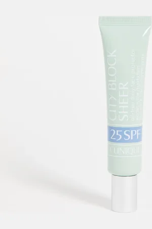 Clinique City Block Klar SPF 25 - 40ml fra