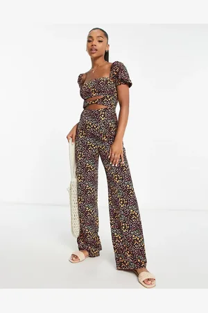 The Frolic Tea-jumpsuit med firkantet hals og småblomstret print - Kun hos ASOS-Multifarvet