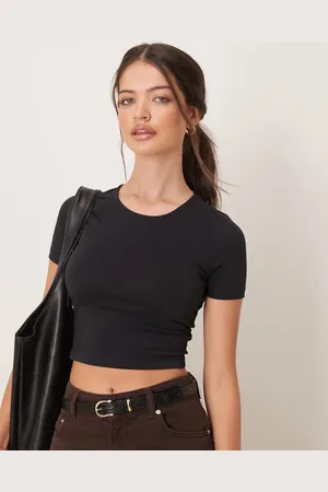 ASOS Tætsiddende og cropped T-shirt i