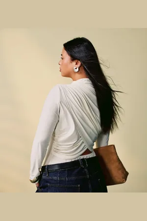 ASOS Curve - Lysegul og langærmet bodystocking med høj hals og draperinger