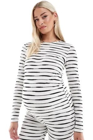 Mama;licious Mamalicious - Maternity - Monokrom top i ribstrikket jersey - Del af sæt-Hvid