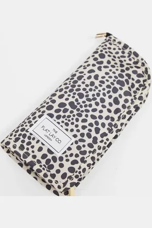 Flat Lay Company The Flat Lay Co. X ASOS - Opretstående børstepung med - Kun hos ASOS-Ingen farve