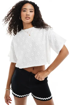 Miss Selfridge Oversized og cropped T-shirt med blomsterdetaljer i jacquard