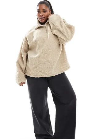 ASOS ASOS DESIGN Curve - Oversized neutralfarvet fleece i imiteret lammeskind lynlås i halsen