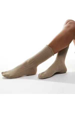 VERO MODA Beige ribstrikkede sokker med flæse-Hvid