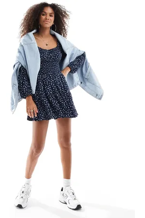 Hollister Langærmet skort-kjole med smock-talje og småprint-Multifarvet