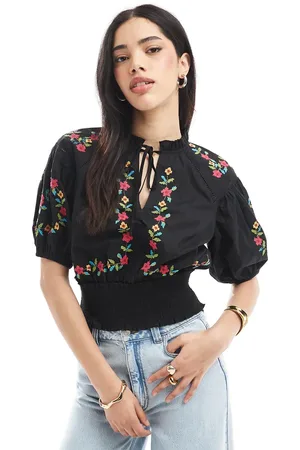 Miss Selfridge Croptop med broderier