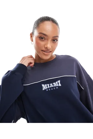 Hollister Multifarvet sweatshirt med kontrastfarvet panel og logodetalje - Del af sæt
