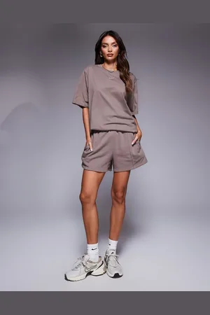 Nike Chill - Brune og højtaljede shorts