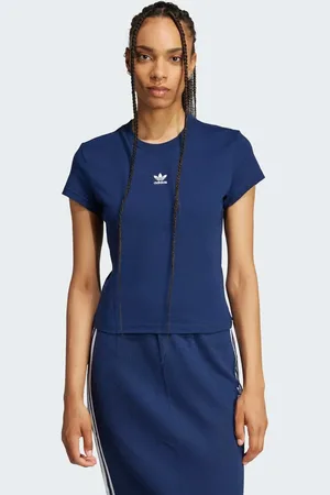 adidas Essentials - Mørkeblå og smal T-shirt