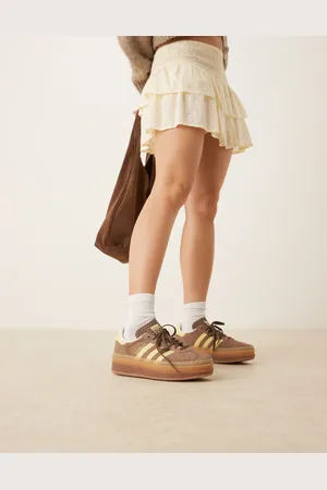 adidas Gazelle Bold - Brune og gule sneakers med plateausål