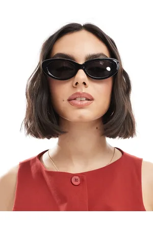 New Look Sorte ovale solbriller fra