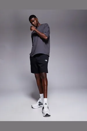 The North Face Essentials - Sorte joggingshorts med logo