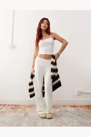 Monki Mix og match - Råhvide pyjamasbukser i pointelle-strik med blondedetaljer og lille sløjfe