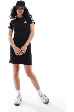adidas Essentials - Figursyet 3-stribet t-shirt-kjole i sort jersey