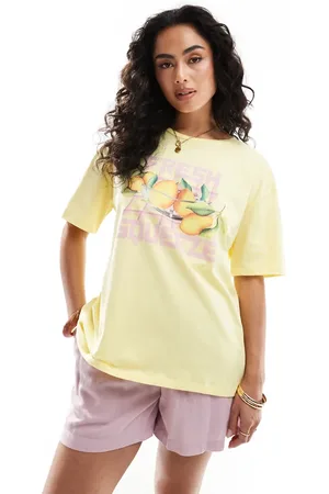 Pieces® Lysegul oversized T-shirt med 