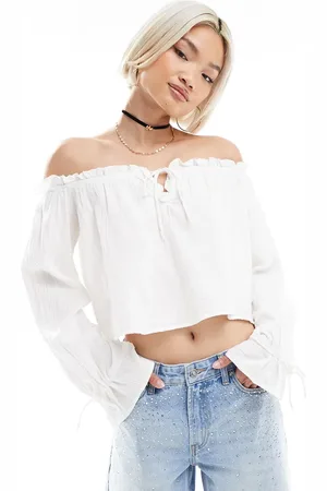 Bershka Ecrufarvet bardot-top i krølstof-Neutral