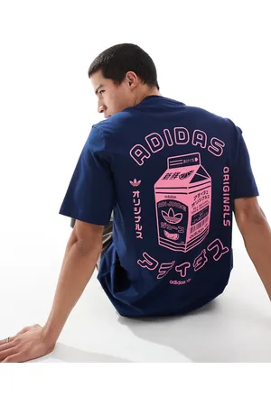 adidas T-shirt med japansk grafik på ryggen