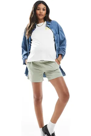 Mama;licious Mamalicious Maternity - Kakigrønne shorts med linning under maven