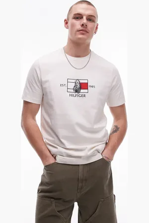 Tommy Hilfiger Råhvid T-shirt med centralt flaglogo