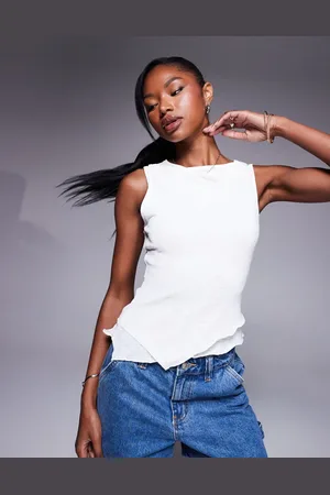 Princess Polly Top med asymmetrisk kant i fin strik