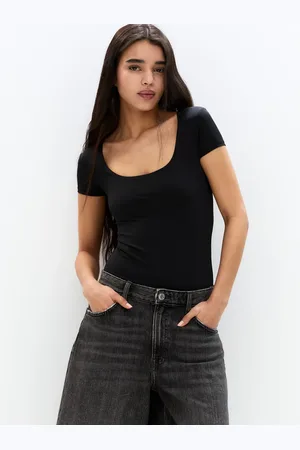 Pull&Bear Bodystocking med korte ærmer og dyb rund hals i polyamid-Hvid