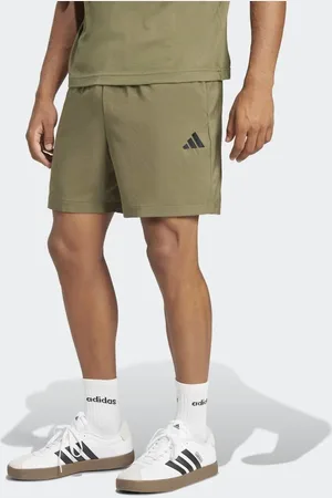 adidas Essentials - Chelsea - Olivengrønne shorts med lille sort logo