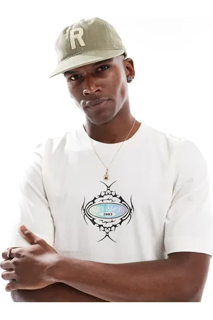 Hollister Cropped T-shirt med grafik på brystet i firkantet pasform