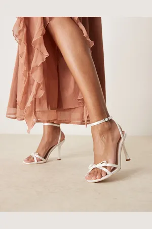 Be Mine Sharly - Hvide sandaler i satin med hæl og sløjfedetalje