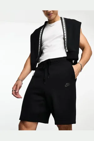 Nike Club - Sorte shorts i tech-fleece