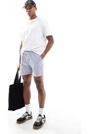 Another Influence Blå og hvide shorts med striber i afslappet pasform-Marineblå