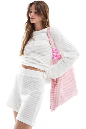 Pieces® Mix og match - Råhvide strikkede shorts med stribet tekstur