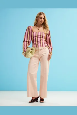 ASOS Abrikosfarvede jeans med vide ben og enkelt design samt cropped snit og forlommer-Orange