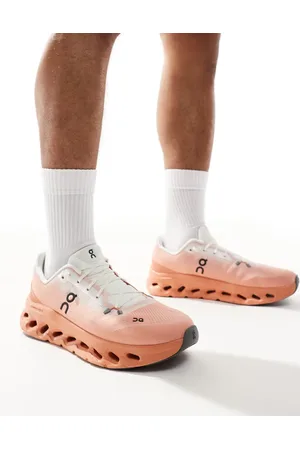 On Running ON - Cloudtilt All Day - Hvide sneakers