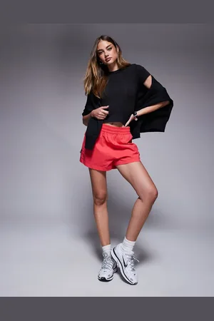 The North Face Class V Pathfinder - Pink pull-on-shorts i 3-tommer-længde