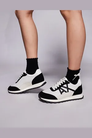 Armani Exchange Sorte/hvide sneakers med logo i ruskindsblanding