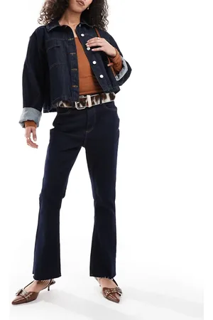 ASOS Indigoblå cropped jeans med svaj og flossede kanter