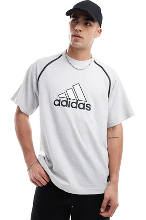 adidas Grå T-shirt med kontrasterende logografik