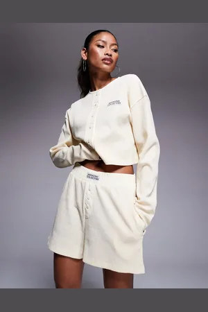 ASOS Weekend Collective - Lysegul nylon-top med vaffeltekstur og knapper - Del af sæt