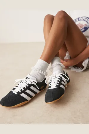 adidas Tokyo - Sorte sneakers med hvide detaljer