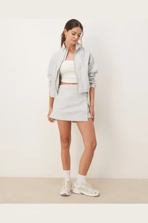 Nike Trend Essential - Sølvfarvede 3-tommer-skort