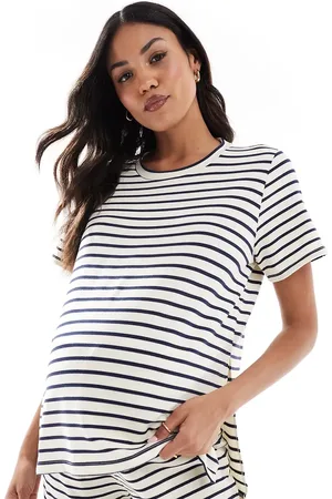 Mama;licious Mamalicious Maternity - Cremehvid T-shirt med marineblå striber - Del af sæt