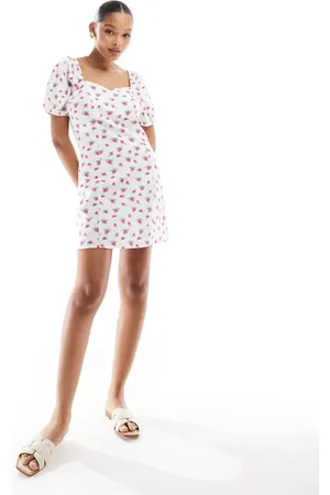 VERO MODA Minikjole med pufærmer og hjerteformet hals i blomstret print