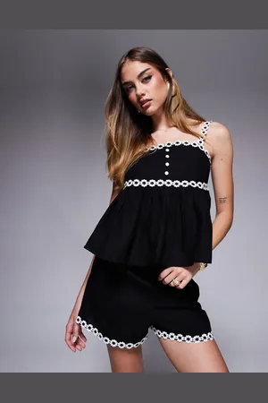 River Island Sorte shorts med marguerit-kanter - Del af sæt