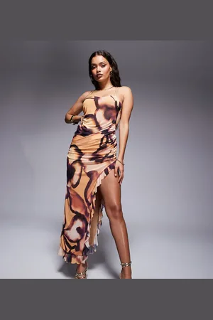 ASOS ASOS DESIGN Petite - Maxikjole i mesh med abstrakt gult blomstermønster og sorte kontraststropper-Multifarvet